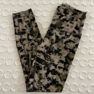 Lululemon size 6 super soft leggings